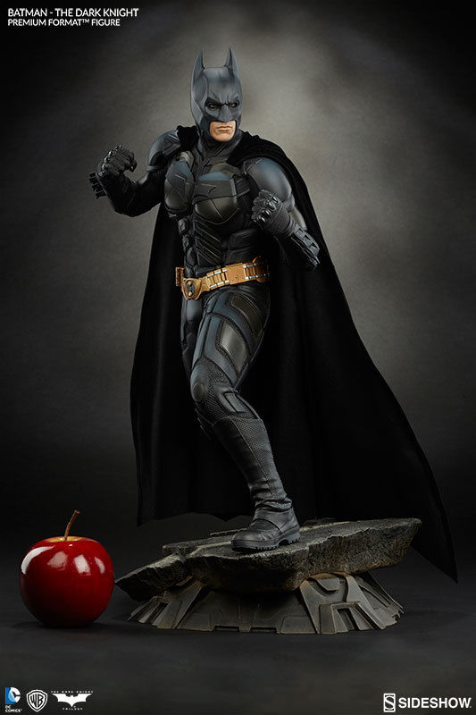 Batman: The Dark Knight Premium Format Figure  50 cm