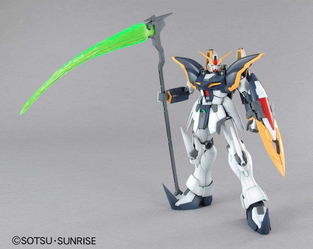 Gundam Wing: MG Master Grade Gundam Deathscythe EW Ver. - 1:100 Model Kit 