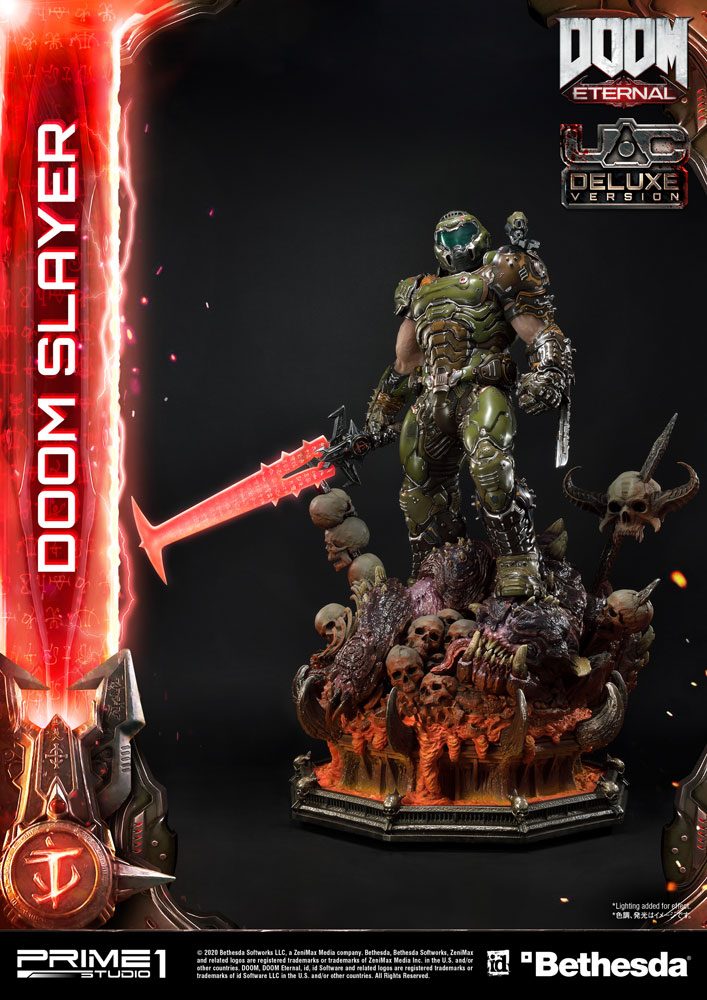 Doom Eternal Statue Doom Slayer Deluxe Version 110 cm