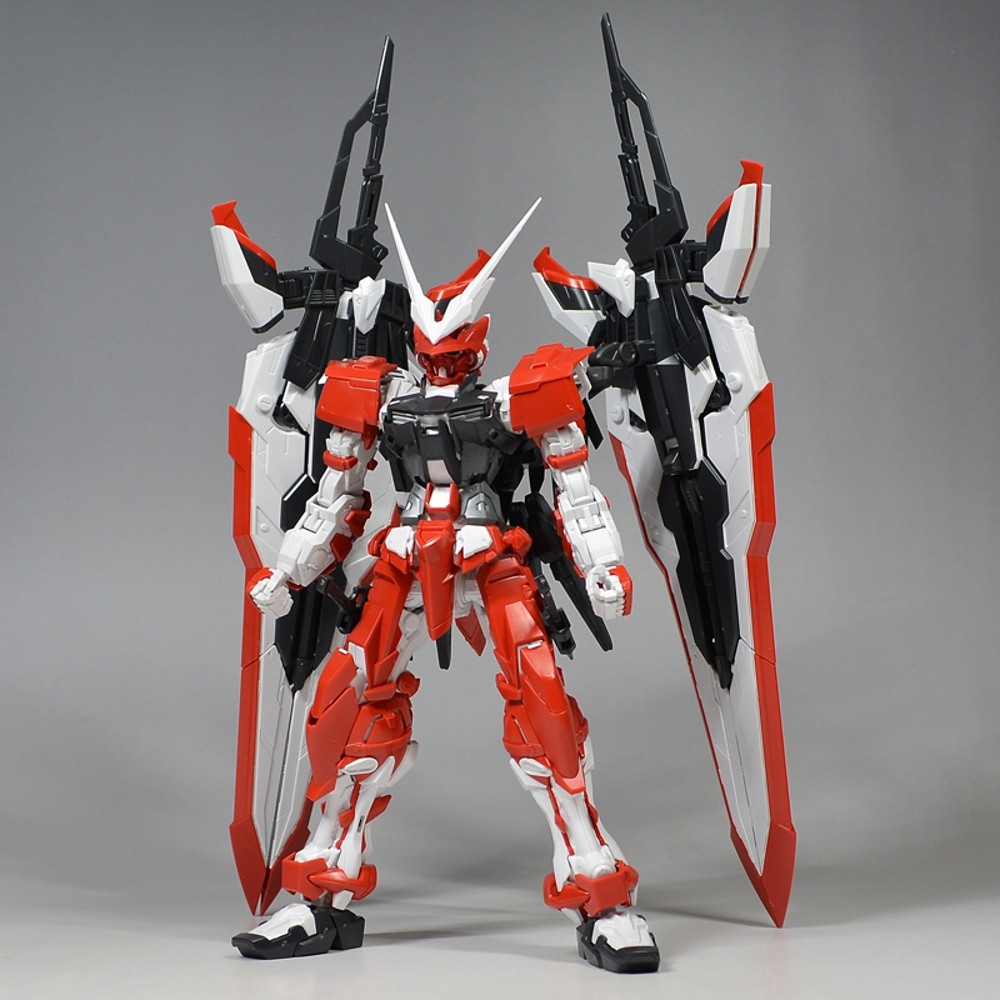 Gundam Seed: MG - MBF-02VV Gundam Astray Turn Red - 1:100 Model Kit