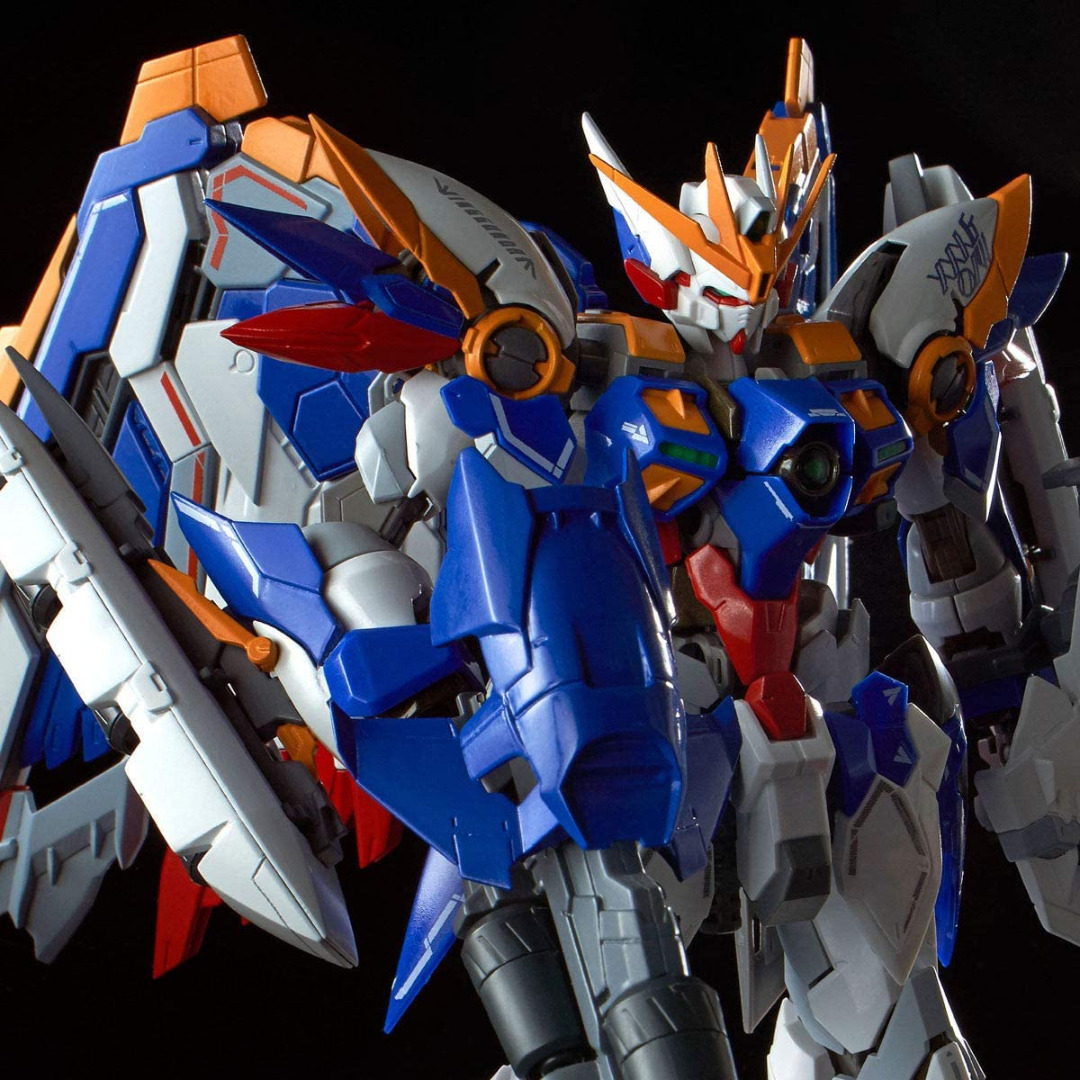 Gundam: Hi-Resolution Wing Gundam EW 1:100 Model Kit