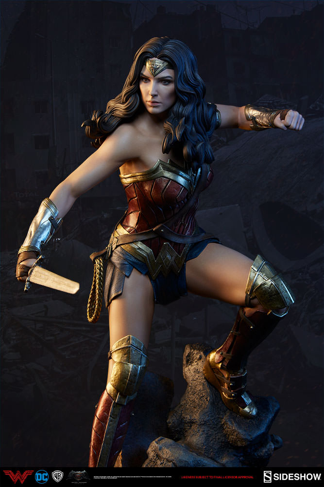 Batman v Superman Dawn of Justice Premium Format Figure Wonder Woman 50 cm