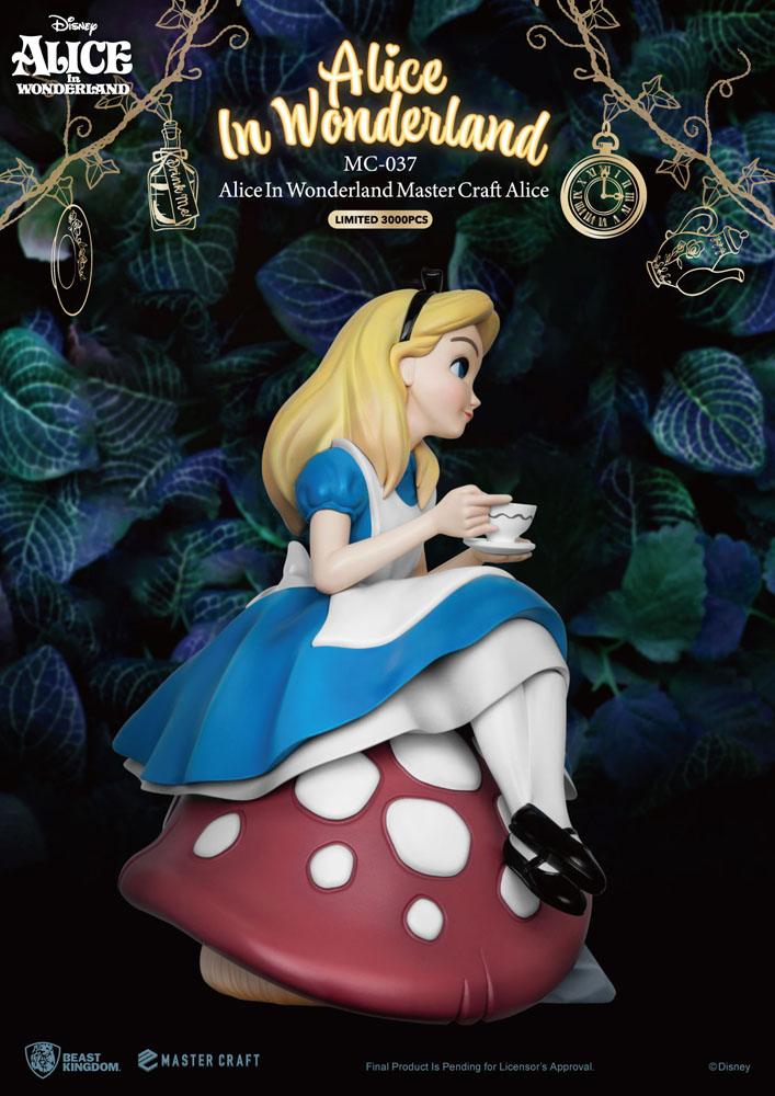Alice In Wonderland Master Craft Statue Alice 36 cm