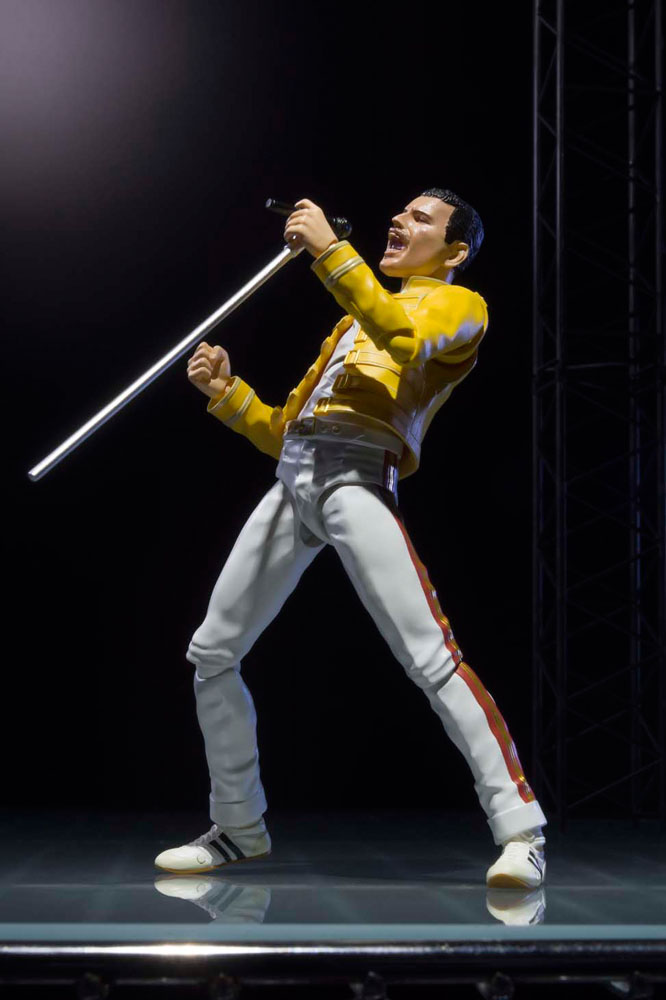 Queen S.H. Figuarts Action Figure Freddie Mercury 14 cm