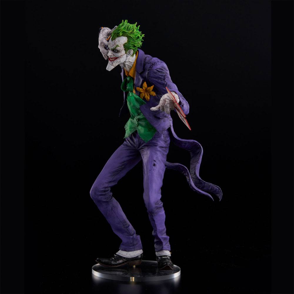 DC Comics Sofbinal Soft Vinyl Statue The Joker Laughing Purple Ver. 30 cm