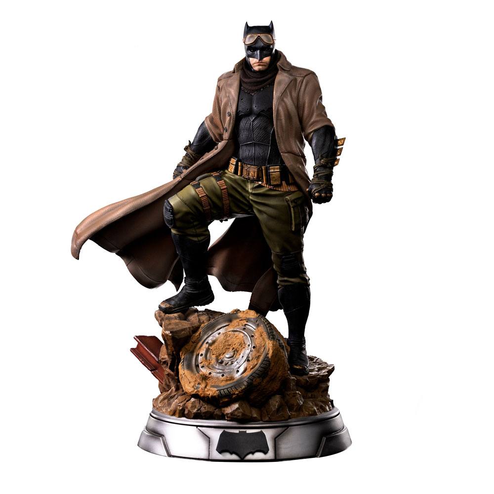 Zack Snyder's Justice League Legacy Replica Statue 1/4 Batman Knightmare