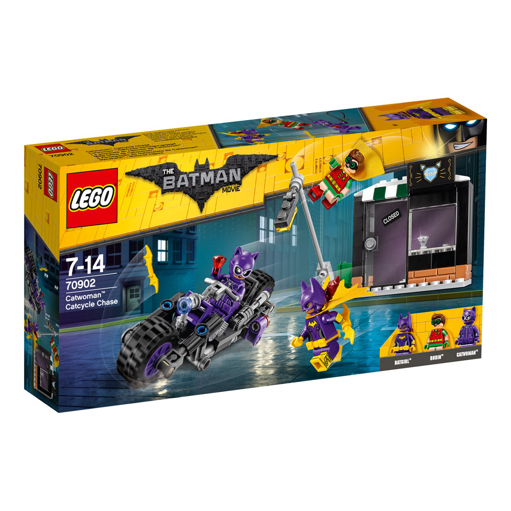 The LEGO® Batman Movie™ Catwoman™ Catcycle Chase