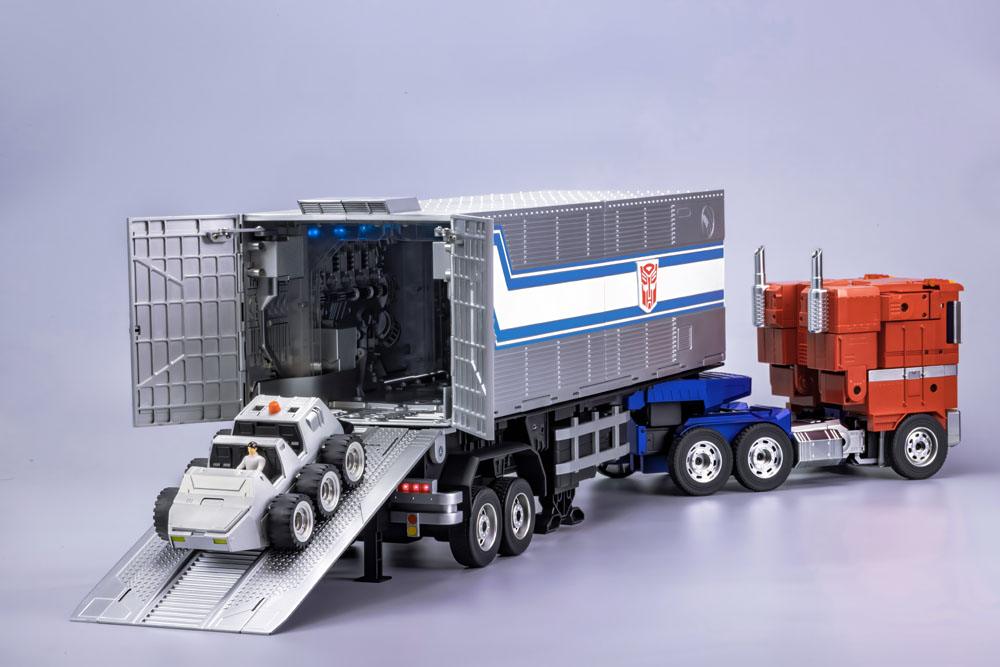 Transformers Interactive Auto-Converting Vehicle Optimus Prime 91 cm