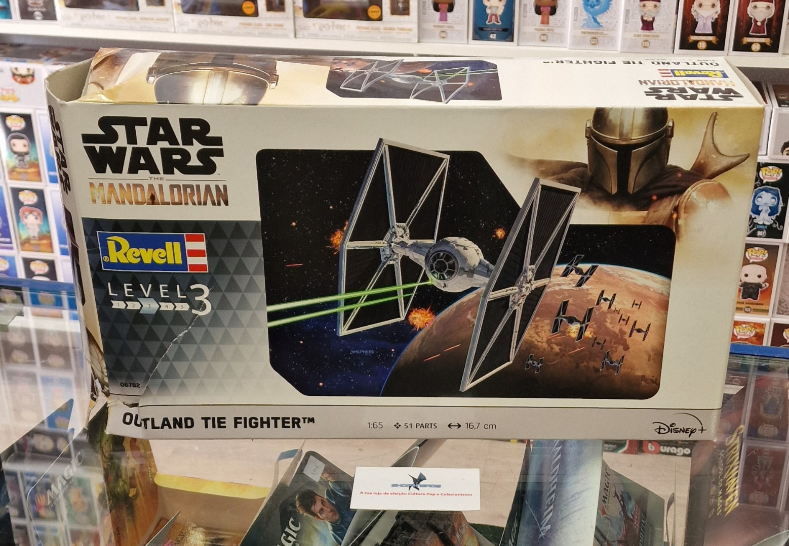 Revell Model Kit The Mandalorian: Outland TIE Fighter Scale 1:65 (caixa def