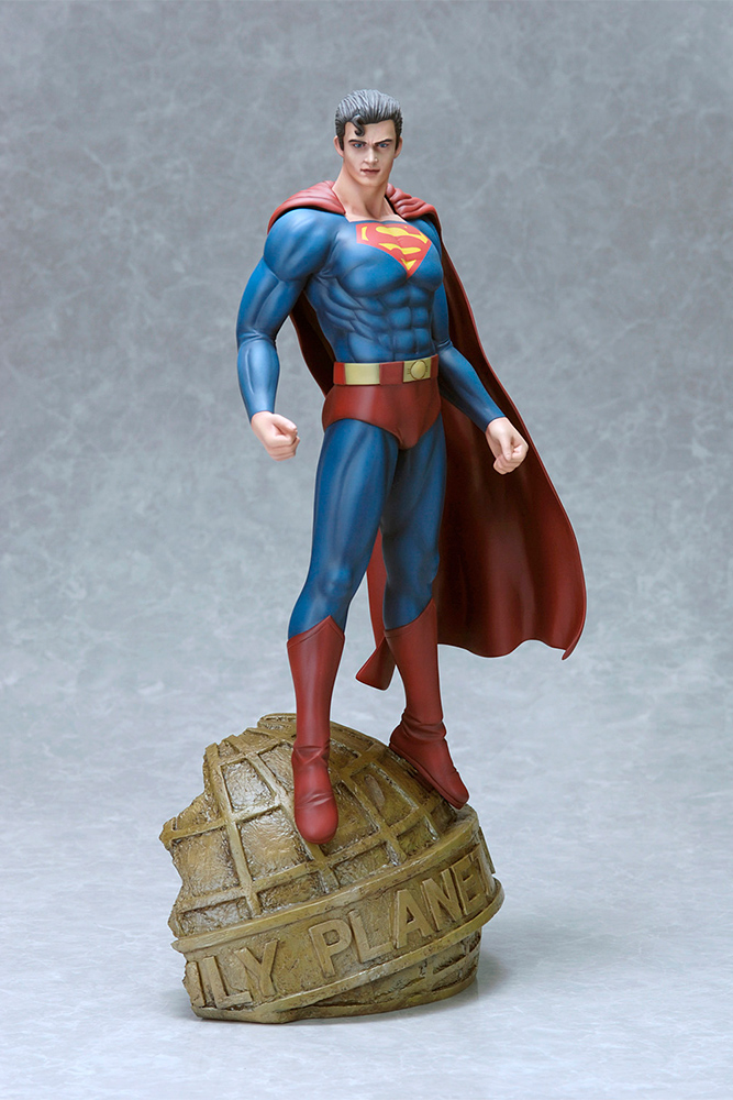 DC Comics Fantasy Figure Gallery Statue Superman (Luis Royo) 40 cm