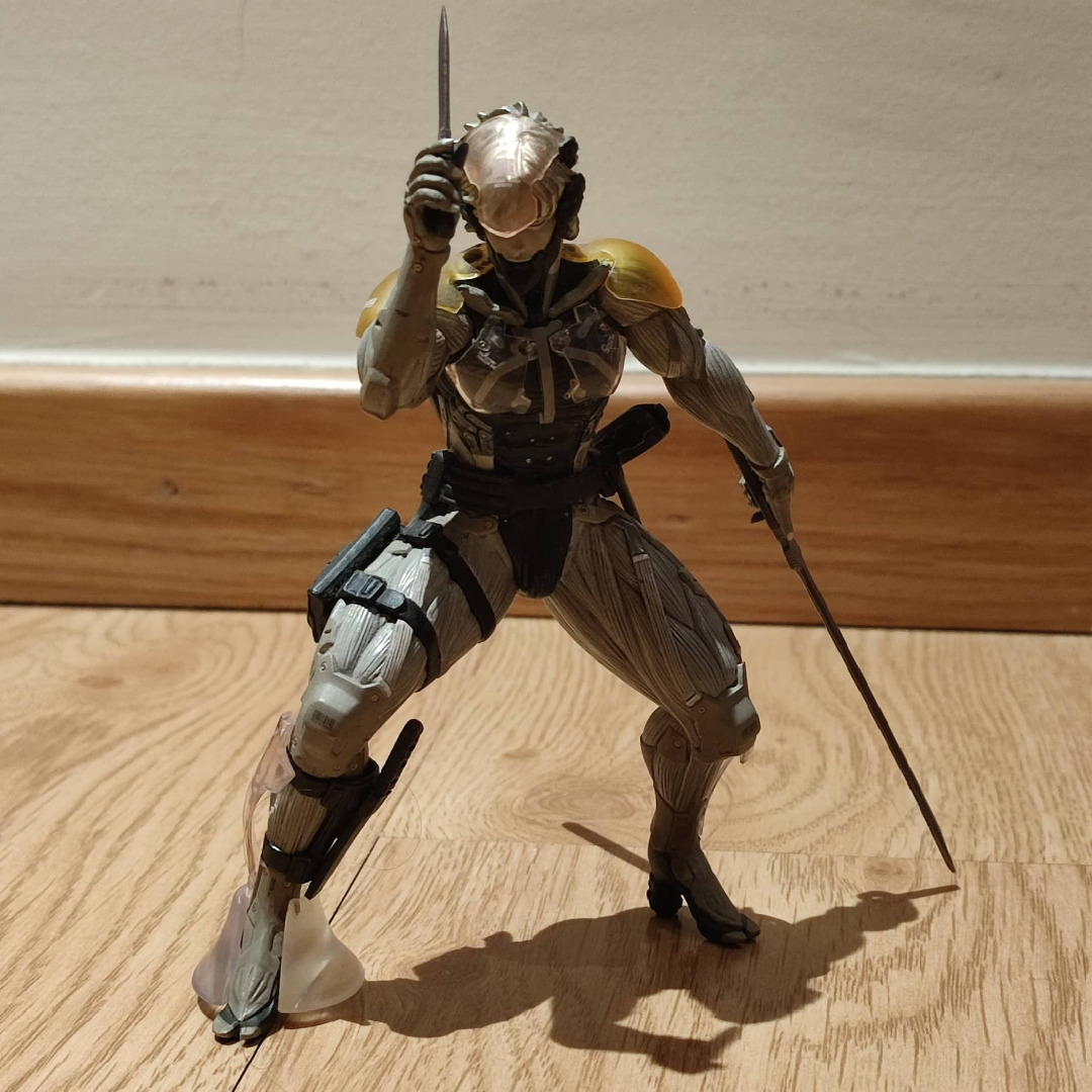 Metal Gear Solid Collection 2 Raiden MGS4 Figure 15 cm