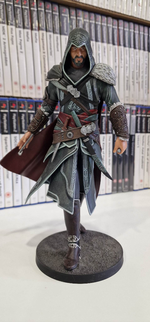 Assassins Creed Revelations Statue Ezio Auditore 23 cm (sem caixa)