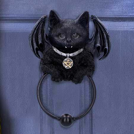 Vampuss black bat cat door knocker