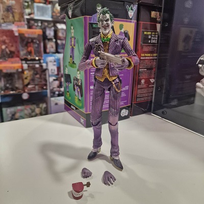 Batman Arkham Asylum Action Figure Joker 25 cm Play Arts Kai (Sem caixa)