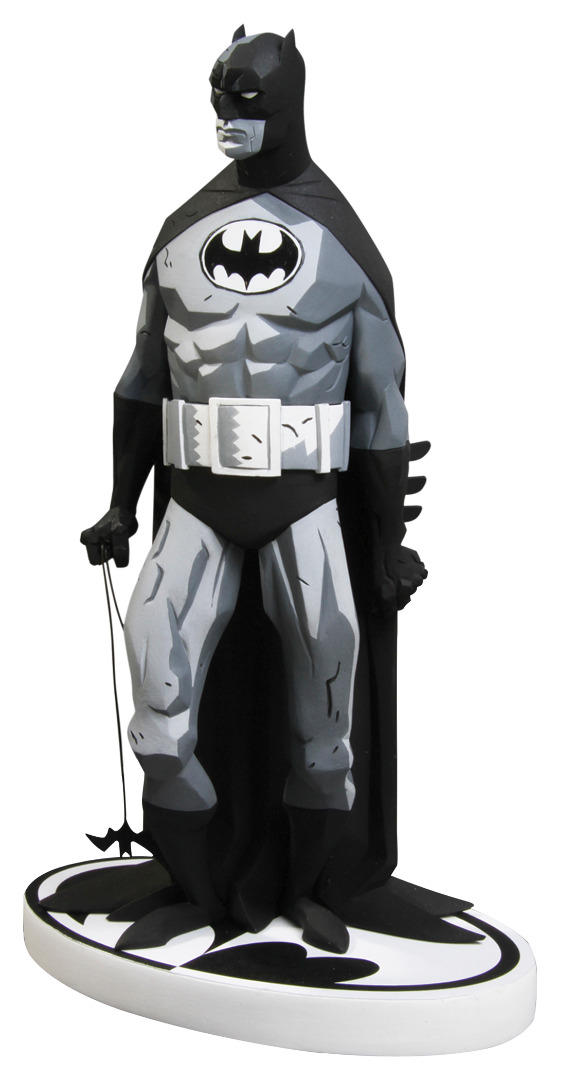 DC Comics Batman Statue by Mike Mignola 2ND Edition (Black/White) 20 cm