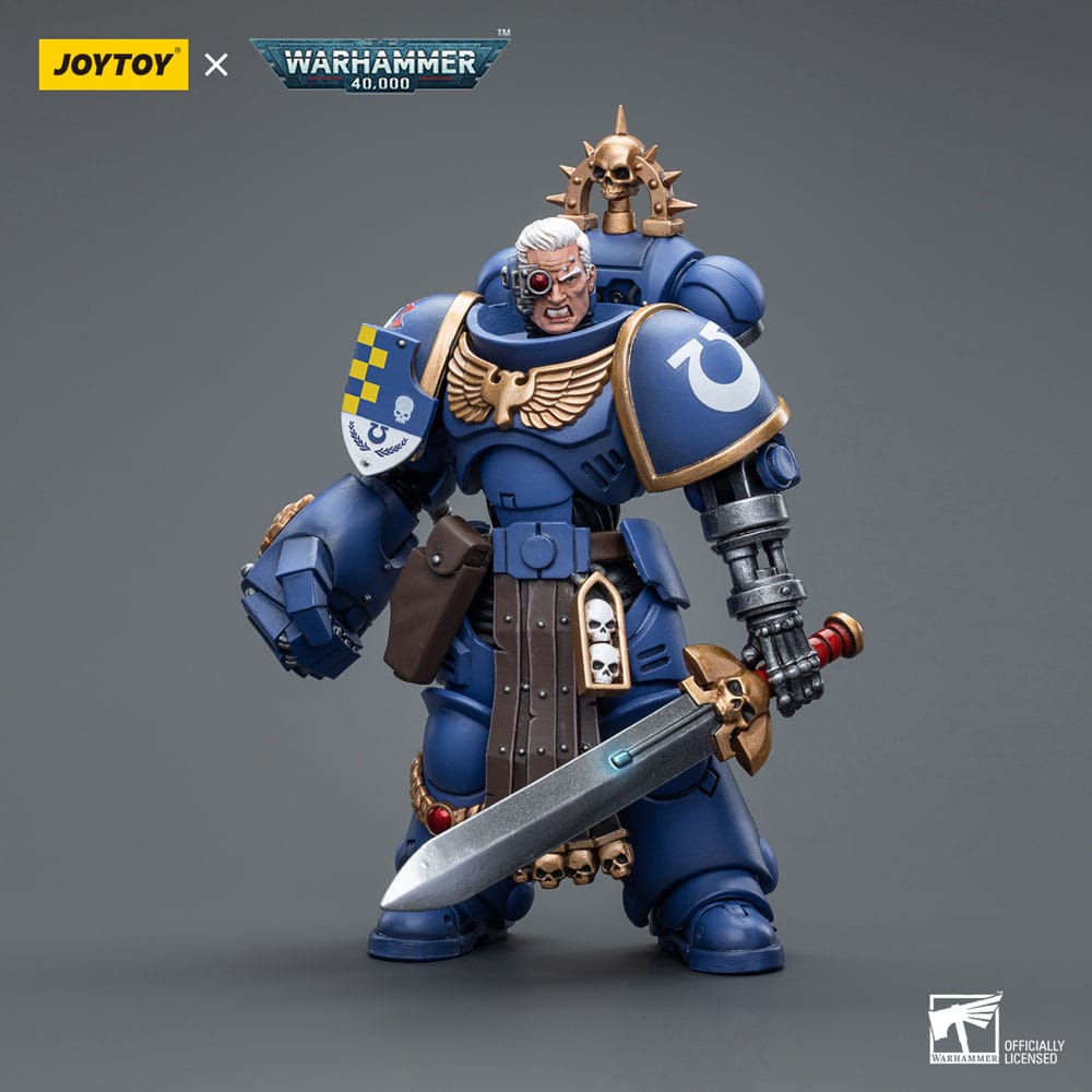 Warhammer 40k Action Fig. 1/18 Ultramarines Lieutenant with Power Fist 12cm
