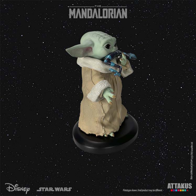 Star Wars: The Mandalorian Classic Collection Statue 1/5 Grogu Eating Frog 