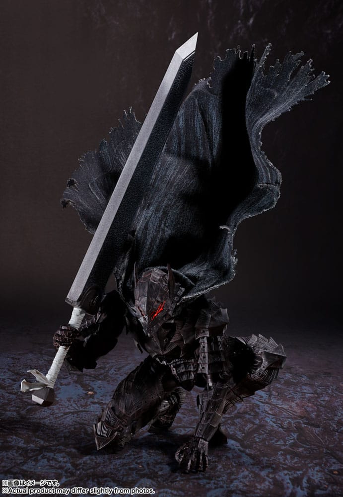 Berserk S.H. Figuarts Action Figure Guts (Berserker Armor) -Heat of Passion