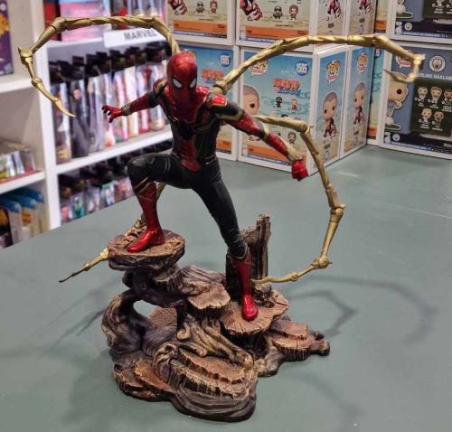 Avengers Infinity War Gallery PVC Statue Iron Spider-Man 23 cm (Sem caixa)